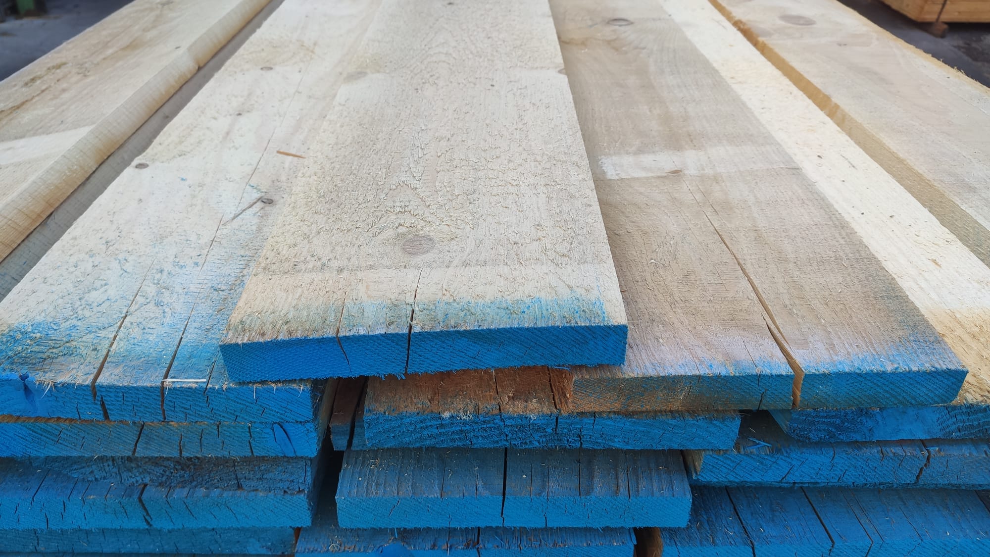 Tavole legno massello grezzo abete per carpenteria - A Proposito