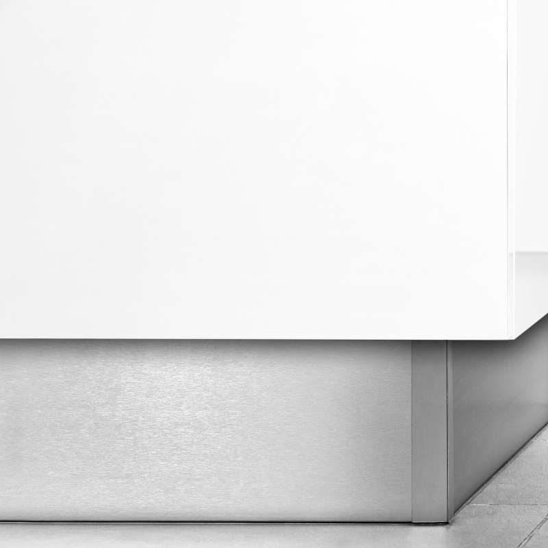 Emuca Kit battiscopa da cucina, con accessori per unione, altezza 100 mm,  4,7 m, plastica, anodizzato satinato.