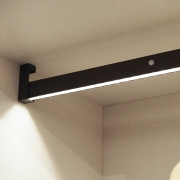 Emuca Barra appendiabili per armadi Castor con luce LED, batteria rimovibile e sensore di movimento, 1.008, Verniciato moka