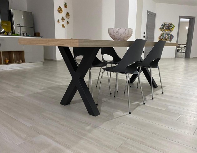 Gamba Tavolo In Ferro mod. X cm H 72 x L 65 cm