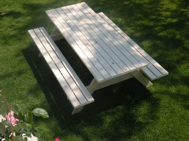 Tavolo Da Giardino Con Panche 8 + 2 posti HOLIDAY