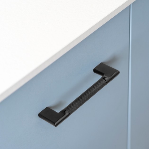 Emuca Lotto di 5 maniglie per mobili Sofia, L221mm, interasse 192mm, Alluminio, Verniciato nero