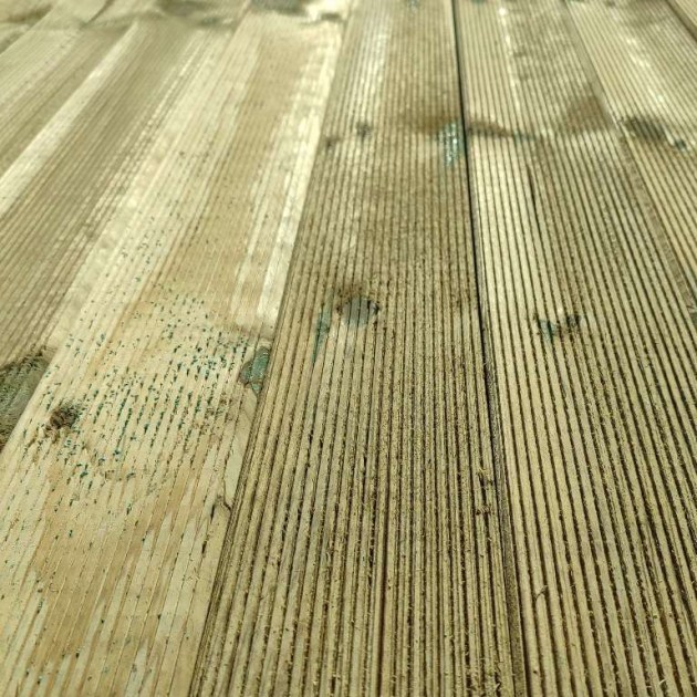 Pavimento in legno per Esterno Decking in Legno di Pino Impregnato in Autoclave - Brico Legno Store