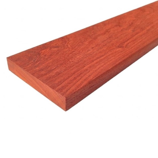 Tavola in legno di Padouk Refilato Piallato
