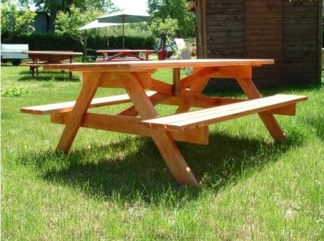 Tavolo Da Giardino Con Panche HOLIDAY