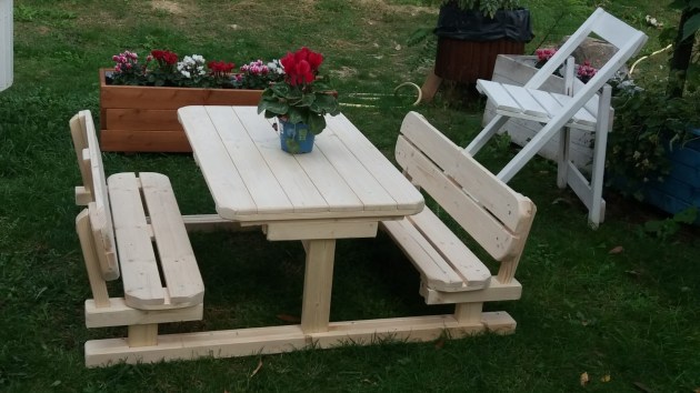 Tavolo Da Giardino Con Panche Separate e Schienale 8 + 2 posti