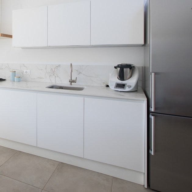 Zoccolo per Cucina BIANCO Varie Lunghezze